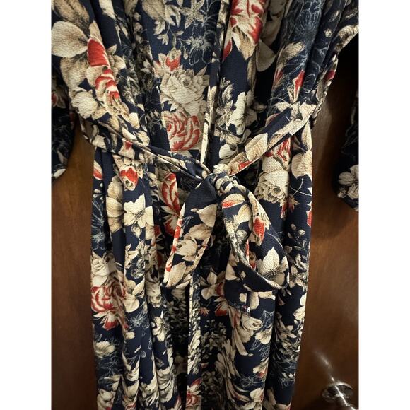 Pinkblush Floral Kimono Sleeve Top - Navy and Cream - Picture 5 of 7